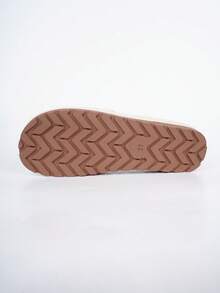 Mocasines planos cómodos y antideslizantes con decoración metálica de punta redonda y tacón bajo para mujer, color beige, estilo casual universitario para uso diario en otoño - Beis - Ver 8