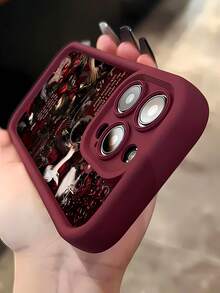 Funda para teléfono Queen of Hearts Artistry. Compatible con teléfonos ,  17,  16 Pro Max,  15 Pro Max,  13 y  12. Fabricada en TPU, ofrece protección contra golpes y caídas. Un regalo ideal para familiares, amigos, parejas, el Día de Muertos y Halloween. - Rojo - Ver 4