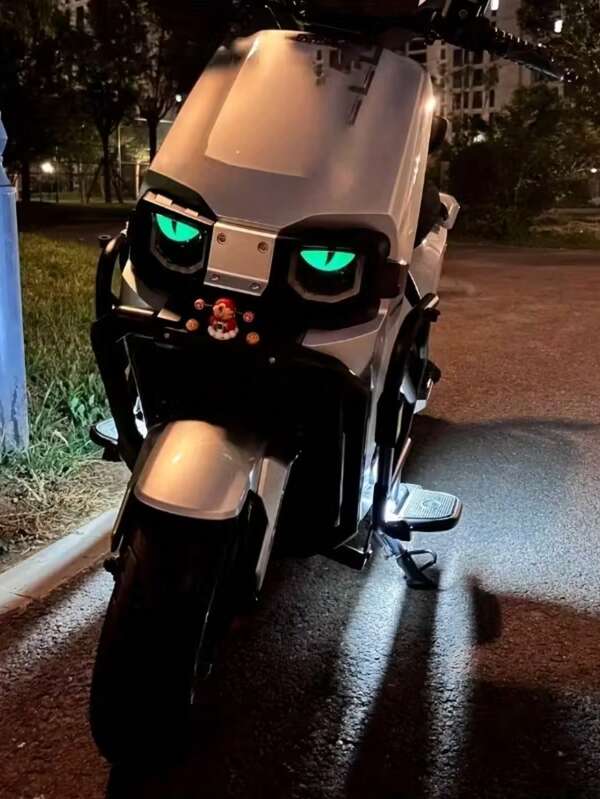 3D Luminous Motorcycle Cat Eye Stickers - 8 Pairs, Green And Black Glow-In-The-Dark Pads, Durable Rubber Adhesive, Suitable For Motorcycles, Cars, Laptops - Stylish Automotive Accessories And Decorations