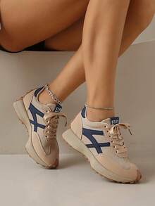 女士户外休闲运动鞋，适合四季通勤，防滑、防臭、透气舒适，系带设计方便穿脱。 - 卡其 - 查看 4