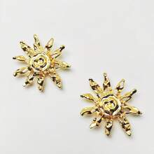 2 Pieces Gold Flower Button Covers Elegant Decorative Shirt Buttons Suitable For Both Men And Women High-Quality Cufflinks Requiring No Sewing Attach In Just 3 Seconds Ideal For Business Settings, Everyday Wear, Parties, Weddings, Celebrations, And Gifting The Perfect Valentine's Day And Christmas Gift