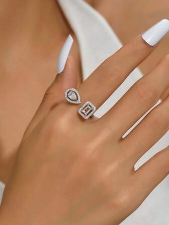 A Bride-Style Artificial Zirconia Double Ring With Teardrop And Square Full-Pave Inlay