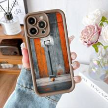Cubierta de telefono con borde negro diseño de cancha de baloncesto con aro y pelota en fondo de madera y metal para uso diario y deportivo - Negro - Ver 5