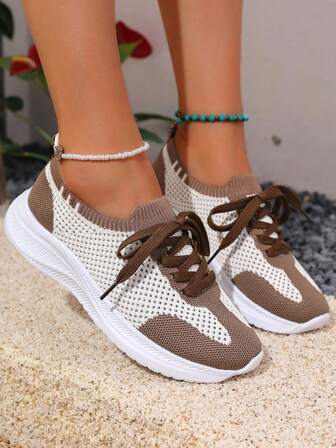 Zapatillas casuales de mujer con malla transpirable y cordones, con bloques de color y parches, suela blanda, cómodas zapatillas de mamá, de poliéster, adecuadas para uso al aire libre en primavera y otoño