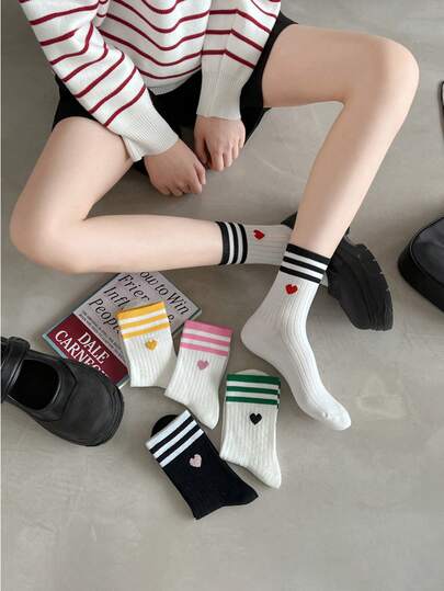 5 Paar Damen Kniestrümpfe - Koreanischer Stil mit Streifen- & Herz-Nahtlos-Design, bequem & warm für Herbst/Winter, geeignet für Lässig, Sport und College