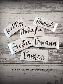 Pegatinas personalizadas con purpurina con nombre, etiquetas adhesivas personalizadas con nombre, etiquetas de 3-6 pulgadas, pegatinas con nombre, pegatinas personalizadas, pegatinas con nombre, pegatinas con fecha, regalos DIY, hechos a mano, fuentes manuscritas, pegatinas para bodas, pegatinas para regalos. Se pueden personalizar pegatinas con nombre holográfico, adecuadas para botellas de agua, loncheras, artículos personales, gafas, tazas, rollos, globos, pegatinas de caligrafía, decoraciones para cajas de regalo, recuerdos de boda, cajas de invitación para damas de honor, regalos de cumpleaños y graduación.