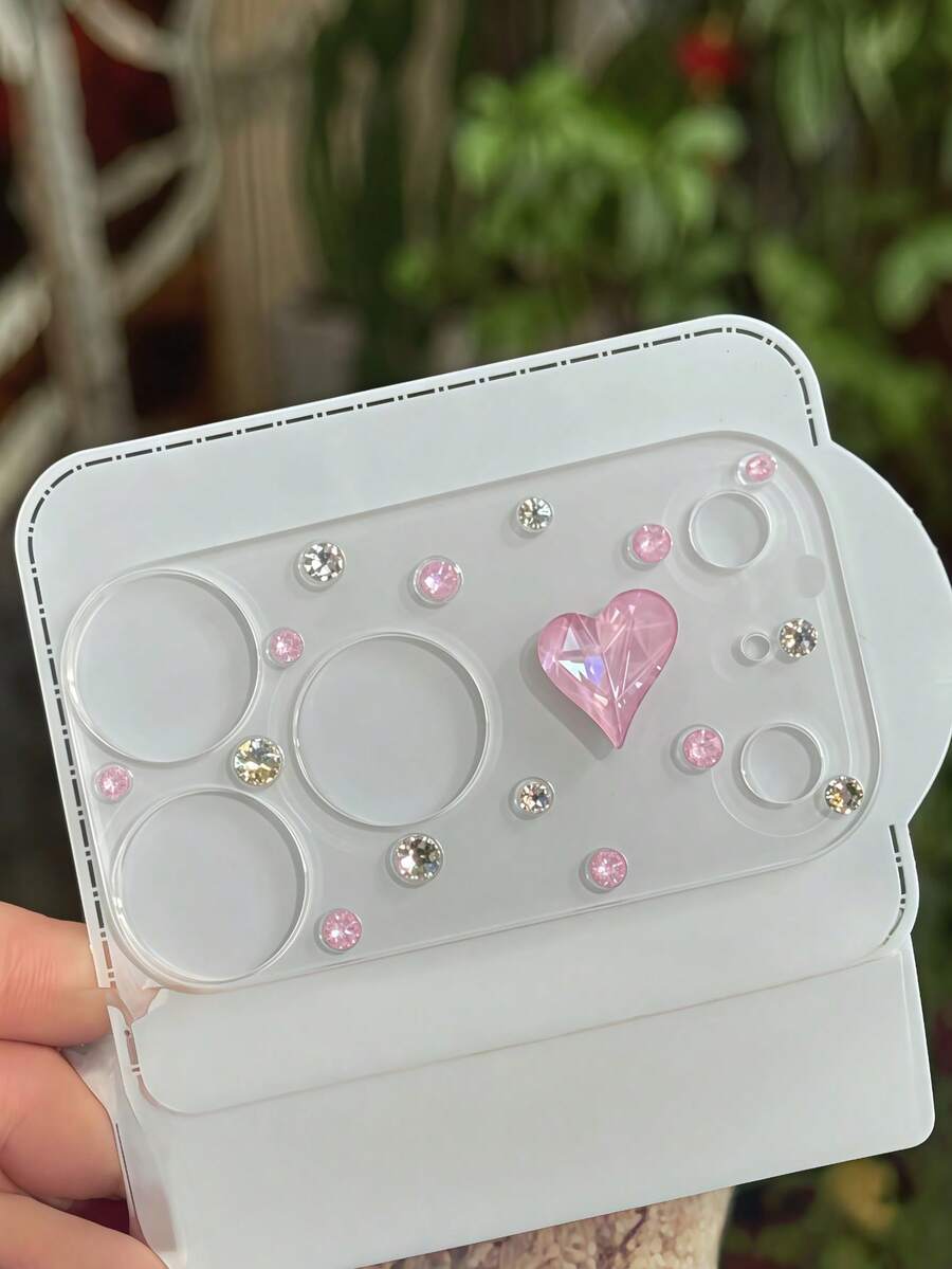 1 pieza Protector de lente de cámara de cristal de diamante en forma de corazón brillante y colorido estilo Y2K, funda protectora suave y transparente compatible con iPhone 17 Pro Max/17 Pro