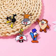 Warner Bros 1/5 Pcs Creative Cartoon Brooch Set Cute King Rabbit Bird Shaped Enamel Pin Backpack Clothing Jewelry Metal Badge Accessories A Gift For Friends