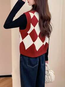 Women's Retro Diamond V-Neck Sweater Cardigan Vest, Autumn/Winter - Red - View 5