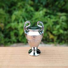 体育奖杯桌面摆件/装饰品，适用于英超联赛、金球奖、欧洲杯、足总杯等体育赛事纪念品，可作书挡装饰或小礼物。 - 金色 - 查看 8