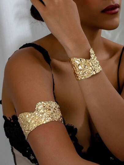 1 Set Geometric Hollow Open Cuff Bracelet And Arm Bracelet, Vintage Exaggerated Style, European And American