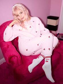 LUVLETTE 1 Pair Of Three-Dimensional Printed Cherry Print With Colorful Red Striped Ribbed Splicing Detail Mid-Calf Socks Designed For Women, The Material To Create Soft Skin-Friendly And Not Easily Deformed Socks, Fall