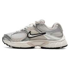 Nike W V5 RNR 女款时尚休闲运动鞋 HQ7901-104 - 顏色 - 查看 1