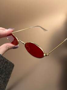 1pc Retro Oval High-Quality Golden Metal Small Frame Red Lens Children's Fashion Fashion Glasses, Suitable For Boys And Girls, For Holiday Parties, Outdoor Travel, Beach Vacation, Photography Props, And Daily Wear