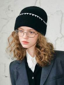 1pc Winter Women's Beanie Metal Tag Fashion Female Stretch Wool Knitted Hat Thick Warm Ear Protection Hood Cold Hats For Woman ,Soft Slouchy Warm Snug Snow Ski Running Unisex Adult Knit Hat