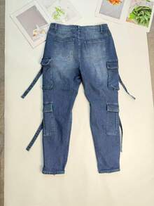 Calça Cargo Plus Size Desgastada de Cintura Alta com Ajuste Justo e Detalhes de Múltiplos Bolsos