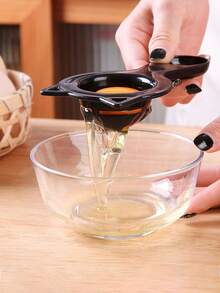 2/1pc Cat Shaped Egg Yolk Separator, Baking Dessert Egg White Egg Yolk Filter Strainer, Hollow Grooved, Multifunctional Plastic Measuring Spoon, Suitable For Baking, Cooking And Kitchen Use, Easy To Clean Kitchen Tool