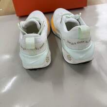 Nike 女子REACTX INFINITY RUN 4運動休閒泡棉緩震公路跑步鞋 - 白色 - 查看 8