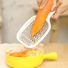 1 pieza Cortador de verduras con forma de raqueta de tenis, cortador de juliana de patatas de acero inoxidable de múltiples funciones, rallador de ajo y rábano para la cocina, rallador de frutas y verduras - Multicolor - Ver 3