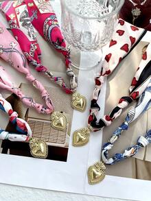 1件波西米亚风优雅奢华铜质不对称心形印花项链,适合女性、姐妹、情侣佩戴,可作为珠宝礼物,也适合日常约会、派对、节日、圣诞节、度假等场合。 - 項鍊 - 查看 6