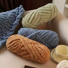 2 لفة/500 جرام خيط سوبر سميك - نسيج شينيل فائق اللين، خيط كثيف ناعم، مناسب للحياكة والكروشيه والحياكة باليد. قابل للغسل في الغسالة ولا يتساقط. رائع لصنع البطانيات والقبعات وأسرة الحيوانات الأليفة وديكور المنزل والمزيد. متوفر بألوان متعددة - هدية مثالية لهواة الحياكة. 8 ألوان خيط سوبر سميك. لفة واحدة من خيط أكريليك سميك. خيط شينيل بدرجة آيس كريم. لوازم الحرف الشتوية، مشاريع DIY المنزلية، اكسسوارات الحياكة، خيوط مصنوعة يدويًا. - متعدد الألوان - مشاهدة 5