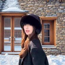 Neue Ankunft Beliebter koreanischer Stil Lässige vielseitige elegante Mode Unisex Herbst/Winter Hüte, Outdoor Fischerhut, Mongolischer Hut, Gefütterter Hut mit Kunstfell Ohrenschützer, Einfacher stilvoller mongolischer Fischerhut