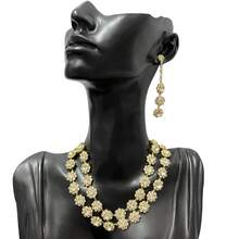 3 قطع طقم قلادة وأقراط بشكل نجمة كبيرة ذهبية اللون، مناسبة للحفلات والولائم والملابس العرسية. القلادة بشكل قطرة الماء، مثالية لديكور المناسبات. إكسسوارات عيد الحب