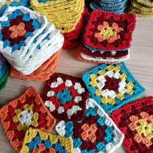 30 piezas de cuadrados de flores hechos a mano al crochet - Colores mixtos vibrantes, patrones de flores, hilo para decoración de suéter DIY, decoración del hogar, adornos de ropa, almohadillas de calor, decoraciones hechas a mano, patrones de bordado, ganchillo, suministros de costura, aplicaciones, proyectos DIY, exquisitos y versátiles, adecuados para accesorios de ropa, suministros de costura, suministros de ganchillo, manualidades para adultos, accesorios de suéter, regalos personalizados, regalos de abuela, regalos hechos a mano - Multicolor - Ver 5