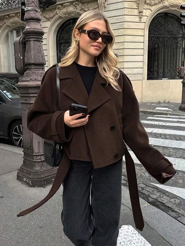 Damen eleganter einfarbiger Wollmischmantel, dicker doppelreihiger Knopfverschluss mit Revers-Kragen, Vintage-Langarmjacke, minimalistischer Modestil, geeignet für Herbst/Winter, passend für Modeschauen, Feiertage, Alltag, Geburtstage, Zusammenkünfte, Reisen, Flughafen