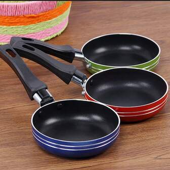 12cm/14cm/16cm Mini Frying Pan Non-Stick Steel Frypan Pot Saucepan Random Color For Cookware Kitchen Cookware(Random Color)
