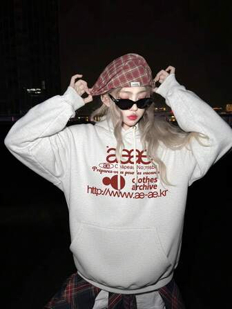 Autumn/Winter New Small Size Women's Fashion Hooded Pocket Sweatshirt With Red English Print