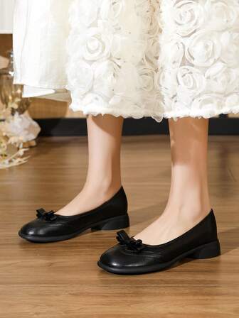 女士平底舒适时尚蝴蝶结装饰休闲百搭套脚乐福鞋，圆头简约通勤鞋