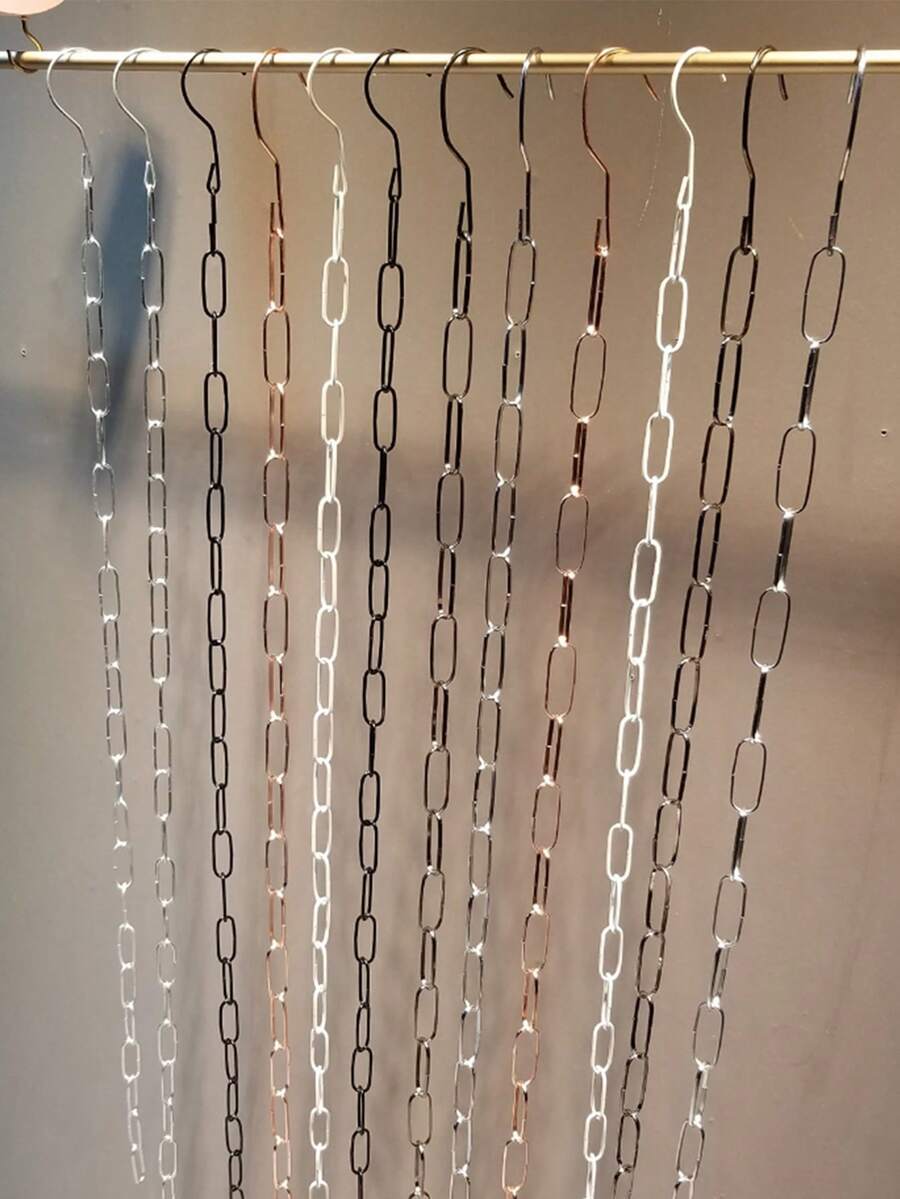 1个随机颜色铁艺挂钩，简约坚固耐用，家用多功能壁挂式衣帽钩收纳架，适用于玄关、衣橱、卧室、浴室、厨房等空间，可悬挂毛巾、浴袍、帽子、包包、围巾、腰带、配饰等物品，节省空间，复古工业风简约设计，安装简便，螺丝固定，用途广泛，是理想的家居收纳方案，也是馈赠佳品，可用于家居装饰、节日装饰、万圣节、感恩节、圣诞节等场合。