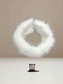 Ultima fascia per capelli in colore unito in finta pelliccia spessa, accessorio alla moda e versatile per l'autunno/inverno