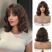 10英寸亚麻棕色短款波浪卷发合成耐热假发，带刘海，适合日常佩戴、派对和角色扮演 - 亞麻棕 - 查看 14