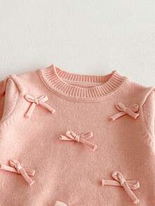 女婴优雅撞色蝴蝶结针织上衣和纯色长裤套装，秋冬季