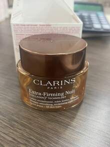 Crema reafirmante y lifting renovadora CLARINS (Crema de primavera) - Crema de noche hidratante, humectante, rellenadora, lifting, reafirmante y antiarrugas 50 ml - Albaricoque - Ver 4