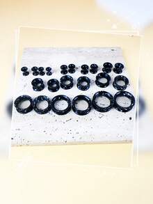 11个9毫米超薄硅胶耳扩，朋克风黑白圆点效果耳饰，极简时尚耳塞 - 耳廓 - 查看 4