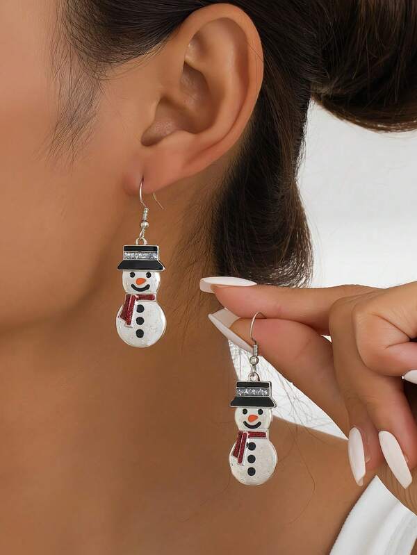 زوج أقراط قطرة من سبائك معدنية على شكل رجل ثلجي أنيقة وجميلة، مناسبة للنساء لارتدائها خلال عيد الميلاد