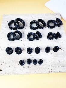 11个9毫米超薄硅胶耳扩，朋克风黑白圆点效果耳饰，极简时尚耳塞 - 耳廓 - 查看 6