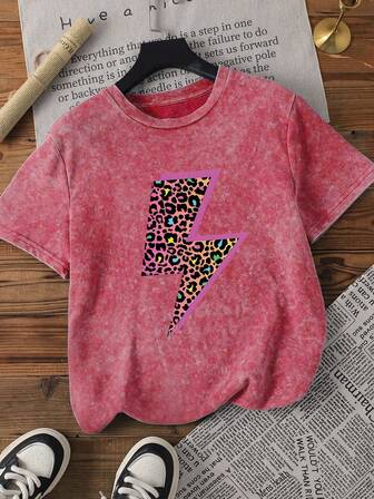 女士新款圆领短袖加大码夏季休闲棉印花T恤，甜美温柔气质，修身舒适，适合日常休闲穿着。