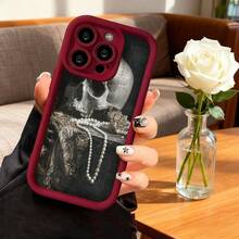 Cubierta de telefono con diseño de calavera y perlas negra para iPhone 14 Pro Max estilo gótico elegante para uso diario y ocasiones especiales - Burdeos - Ver 7