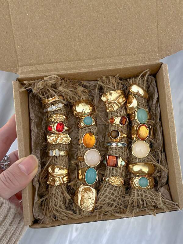 25/7/5pcs Women's Retro Elegant Fashion Exaggerated Wide Face Multi-Element Asymmetric Pleated Rhinestone Colorful Plastic Gem Open Adjustable Ring Set, Personalized High-End Stackable Rings Suitable For Women, Autumn/Winter, Vacation, Party, Wedding, Daily Wear