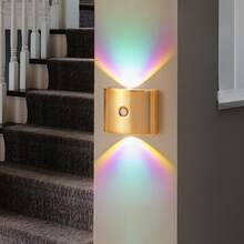 Wiederaufladbare LED Bewegungssensor Nachtlicht, Induktionslampe, LED Wandleuchte - Auto Ein/Aus, Batteriebetrieben (1200mAh) für Schlafzimmer, Flur, Treppe - Modernes minimalistisches Design, zeitgenössischer Stil, RGB Nachtlicht für Schlafzimmer, Treppenbeleuchtung, minimalistisches Licht, energieeffiziente Beleuchtung