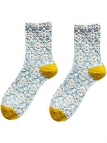 5双装3D立体花卉图案女袜，韩版INS风，复古宫廷风，时尚中筒袜 - 彩色 - 查看 3