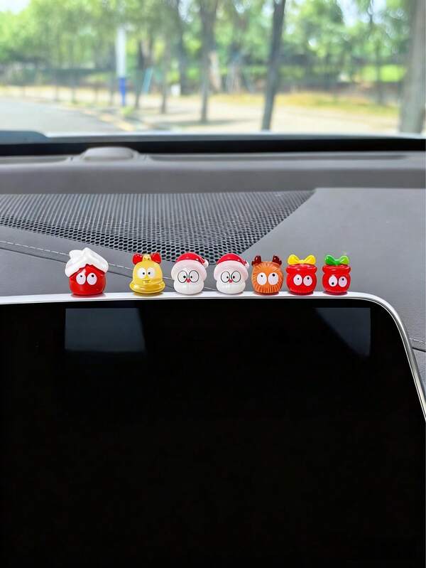 50 Cute Mini Coal Ball Figurines, 7 Styles Of Christmas Resin Mini Dolls, Including Reindeer, Bells, Santa Claus, Gingerbread Man, Peace Apple, Gift Boxes, Wreaths, Houses, And Snowman Figurines, For Party Gift Bag Fillers, Garden Dollhouse Decoration, And Christmas Decorations.