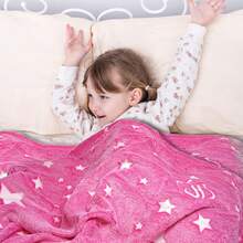 1 pieza Manta con brillo en la oscuridad para niños de color rosa, con estampado de nubes estrelladas, manta de franela suave y esponjosa, regalo para niños y niñas, cómoda para sofá, cama, escuela, cumpleaños, Navidad, Halloween, Acción de Gracias, Pascua - Multicolor - Ver 3