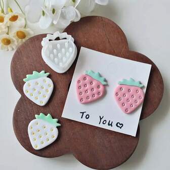 1pc Embossed Strawberry Shaped Polymer Clay Earring Cutter - Fruit Series Soft Clay Mold For Jewelry Pendant And Necklace Making