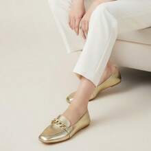 Sapatilha Feminina Confortável Luxo Elegante Sapato Feminino Mocassim Bico Quadrado Corrente mocassim detalhe metal - Dourado - Visão 4