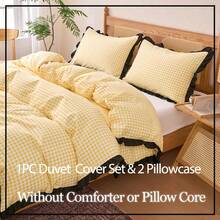 三件套黄色格子被套，黑色荷叶边 - 100% 涤纶柔软透气面料，布丁黄黑花卉图案，拉链封口，包含 2 个枕套和 1 个被套，多种尺寸可选，适用于卧室、客房、宿舍，四季皆宜，节日礼物